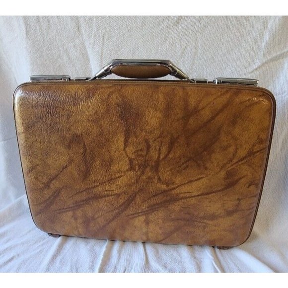 American Tourister Accessories Vintage American Tourister Hardshell